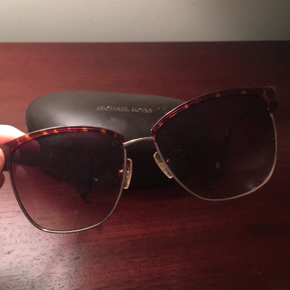 Michael kors sunglasses - Picture 4 of 4